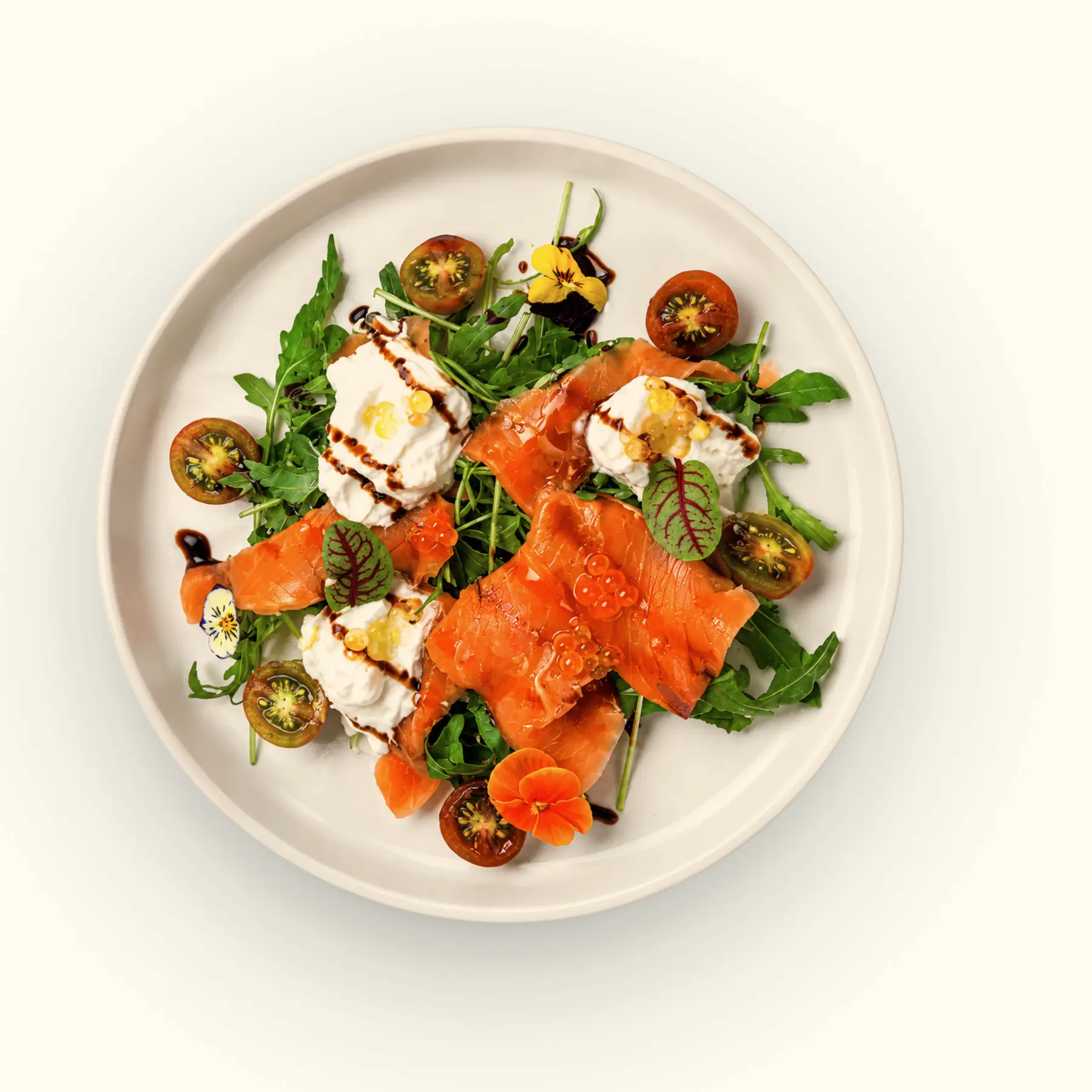 Salad Cá Hồi Muối & Stracciatella