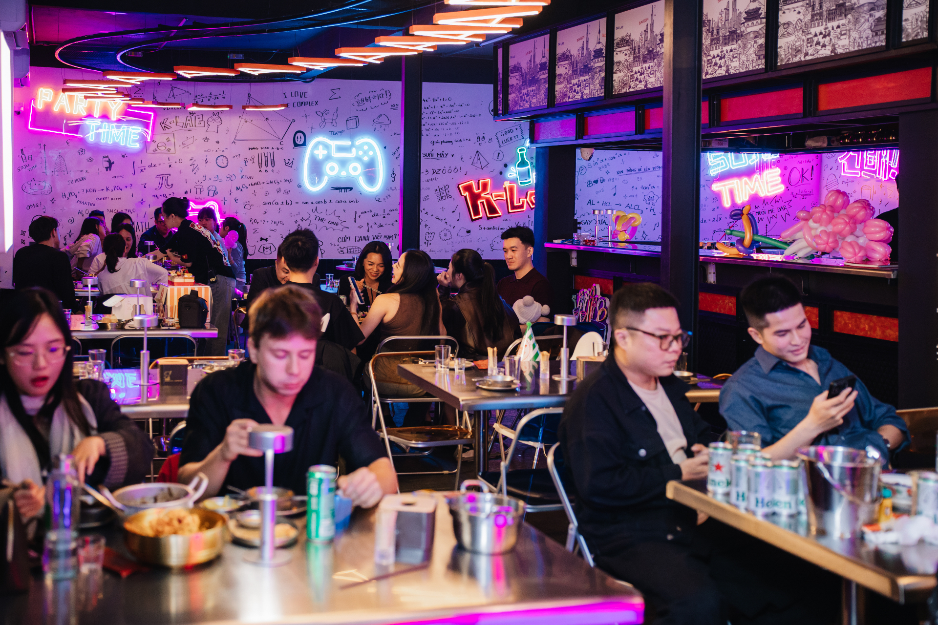 Không khí nhộn nhịp tại K-LAB